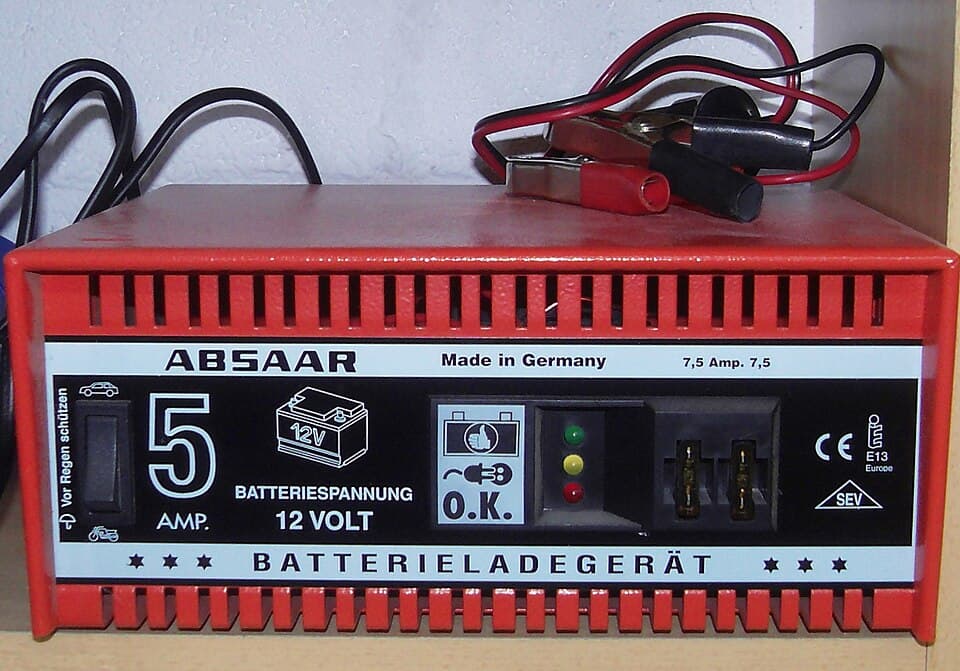 Akü Şarj Cihazı 3 Çıkışlı 30A